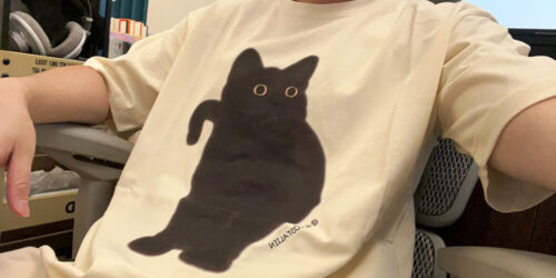 Big Eyes Black Cat Unisex T-Shirt White Urbancore photo review