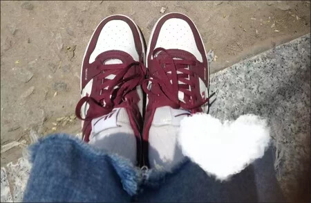 Burgundy Red Skate Shoes Unisex Low-Top Sneakers Warrior photo review